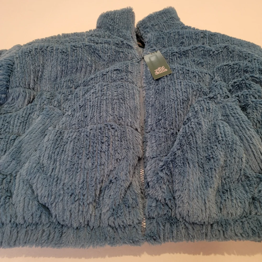 Wild Fable Faux Fur Corduroy Puffer Jacket Soft Feather Fluff Crop Turquois NWT!